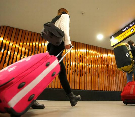 Chile reabre fronteras: turistas podrán ingresar al país tras ocho meses