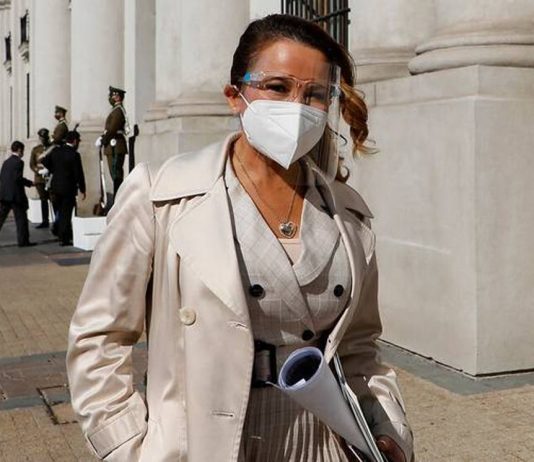 Cathy Barriga confirma su decisión de ir por la reelección en Maipú