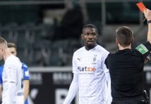 Marcus Thuram suspendido seis partidos por escupir a un rival: también recibió multa económica