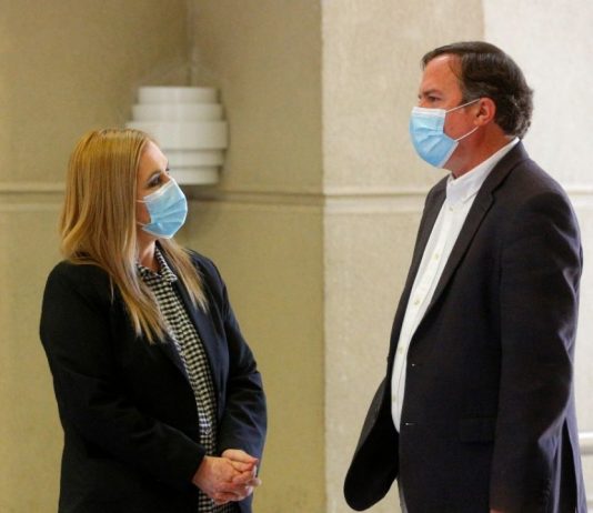 “Llamaría a no generar falsas expectativas”: Walker afirma que comisión ya rechazó un tercer retiro