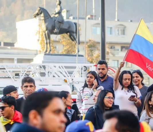 La diáspora influyente: así se organizan los migrantes venezolanos para incidir en las políticas públicas chilenas