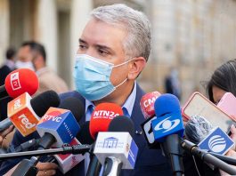 Hoy le demostramos a la humanidad una acción climática contundente para tener el área marina protegida más grande del planeta, dijo el Presidente Iván Duque a su llegada a las Islas Galápagos