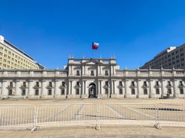 Por “políticas desfavorables”: Chile cae varios puestos en lista de mejores países para hacer negocios Foto de Macarena Ollarzú en Unsplash