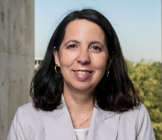 El liderazgo de la primera mujer al mando del Instituto de Economía