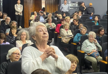 Personas mayores regresan a la universidad este verano 2026 en Chile